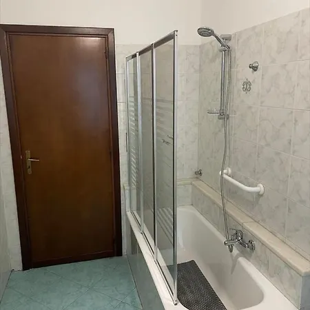 公寓 Franchetti House *